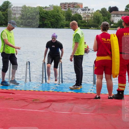 16.06.2024 - 7 Türme Triathlon KatJ http://msf.ph/oto/6316379 16.06.2024 11:33:49 Schwimmen 224 meine-sportfotos.de