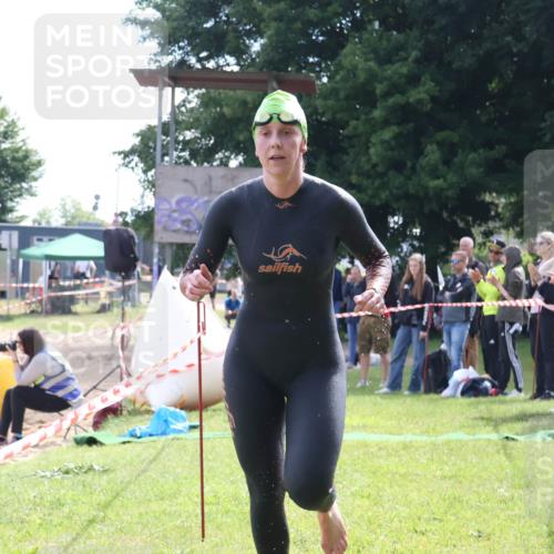 16.06.2024 - 26. Vierlanden-Triathlon Lena Gebhardt http://msf.ph/oto/6316382 16.06.2024 10:00:00 Schwimmen 95, 201, 204, 95, 201, 204 meine-sportfotos.de