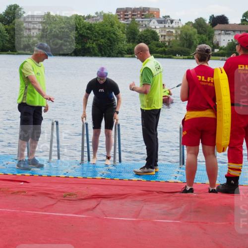 16.06.2024 - 7 Türme Triathlon KatJ http://msf.ph/oto/6316389 16.06.2024 11:33:50 Schwimmen 224 meine-sportfotos.de