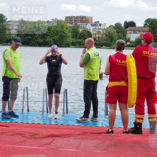 16.06.2024 - 7 Türme Triathlon KatJ http://msf.ph/oto/6316397 16.06.2024 11:33:52 Schwimmen 224 meine-sportfotos.de