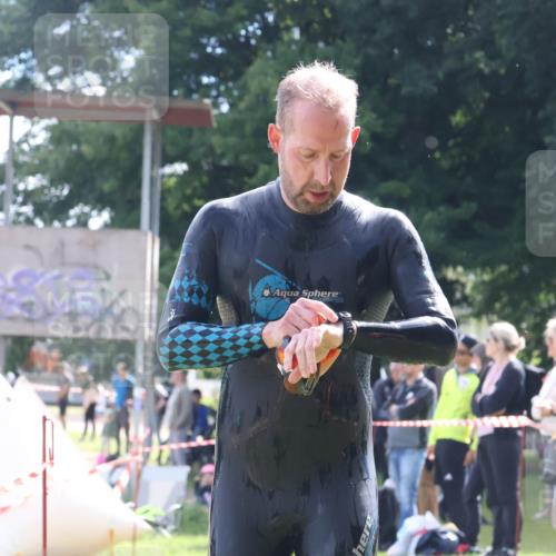 16.06.2024 - 26. Vierlanden-Triathlon Lena Gebhardt http://msf.ph/oto/6316413 16.06.2024 10:00:14 Schwimmen 95, 95 meine-sportfotos.de