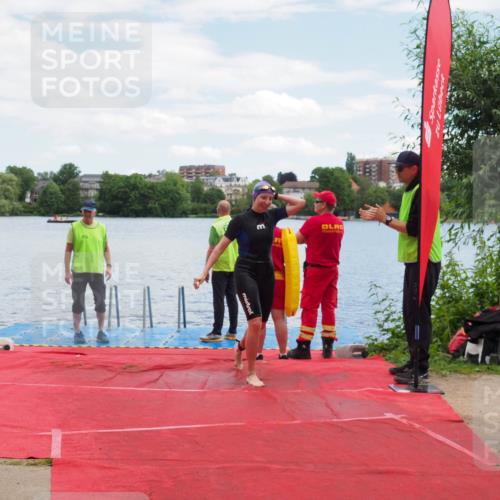 16.06.2024 - 7 Türme Triathlon KatJ http://msf.ph/oto/6316429 16.06.2024 11:33:56 Schwimmen 224 meine-sportfotos.de
