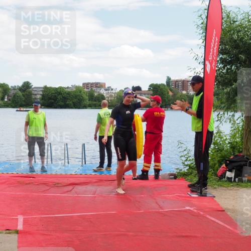 16.06.2024 - 7 Türme Triathlon KatJ http://msf.ph/oto/6316432 16.06.2024 11:33:56 Schwimmen 224 meine-sportfotos.de
