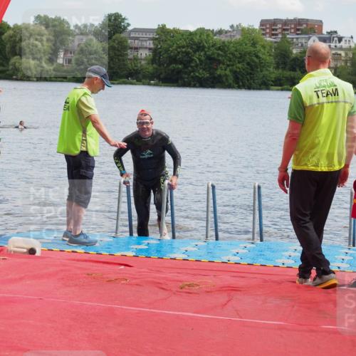 16.06.2024 - 7 Türme Triathlon KatJ http://msf.ph/oto/6316456 16.06.2024 11:34:54 Schwimmen 244 meine-sportfotos.de