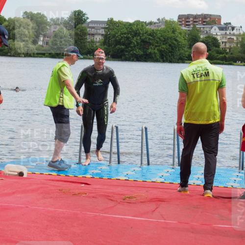 16.06.2024 - 7 Türme Triathlon KatJ http://msf.ph/oto/6316479 16.06.2024 11:34:55 Schwimmen 244 meine-sportfotos.de