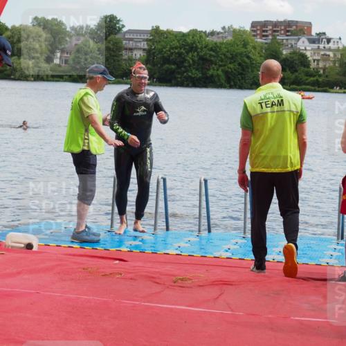 16.06.2024 - 7 Türme Triathlon KatJ http://msf.ph/oto/6316484 16.06.2024 11:34:56 Schwimmen 244 meine-sportfotos.de
