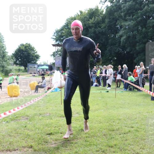 16.06.2024 - 26. Vierlanden-Triathlon Lena Gebhardt http://msf.ph/oto/6316494 16.06.2024 10:01:33 Schwimmen 209, 209 meine-sportfotos.de