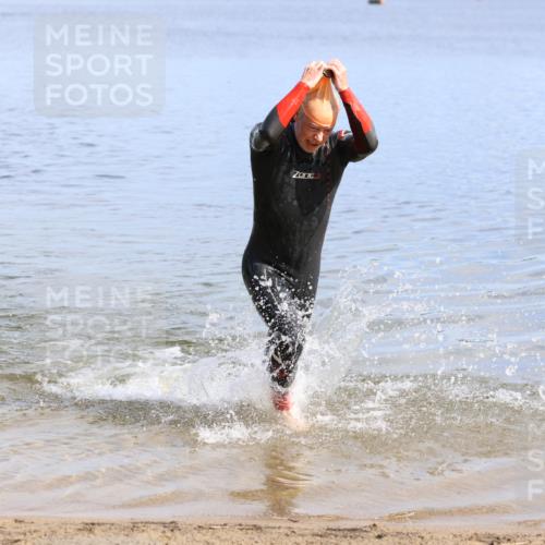 16.06.2024 - 26. Vierlanden-Triathlon Strokosch-Dieckow http://msf.ph/oto/6316508 16.06.2024 10:04:35 Schwimmen 192, 203, 192, 203 meine-sportfotos.de