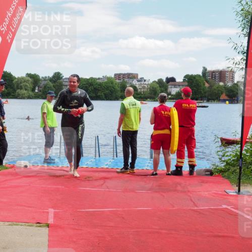 16.06.2024 - 7 Türme Triathlon KatJ http://msf.ph/oto/6316515 16.06.2024 11:34:59 Schwimmen 244 meine-sportfotos.de