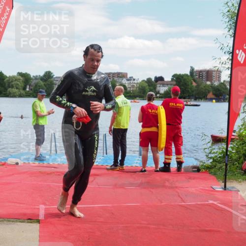 16.06.2024 - 7 Türme Triathlon KatJ http://msf.ph/oto/6316551 16.06.2024 11:35:01 Schwimmen 244 meine-sportfotos.de