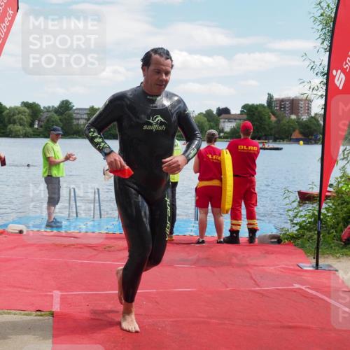 16.06.2024 - 7 Türme Triathlon KatJ http://msf.ph/oto/6316557 16.06.2024 11:35:01 Schwimmen 244 meine-sportfotos.de