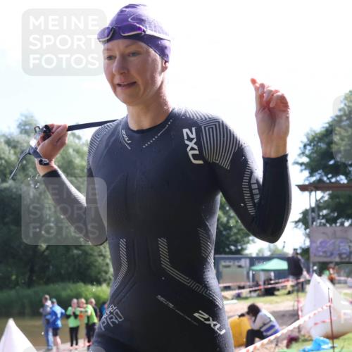 16.06.2024 - 26. Vierlanden-Triathlon Lena Gebhardt http://msf.ph/oto/6316558 16.06.2024 10:03:28 Schwimmen 225, 225 meine-sportfotos.de
