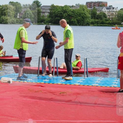 16.06.2024 - 7 Türme Triathlon KatJ http://msf.ph/oto/6316582 16.06.2024 11:36:21 Schwimmen 38 meine-sportfotos.de