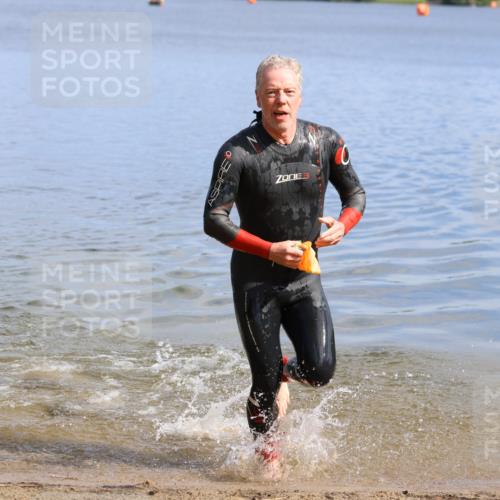 16.06.2024 - 26. Vierlanden-Triathlon Strokosch-Dieckow http://msf.ph/oto/6316632 16.06.2024 10:04:36 Schwimmen 192, 203, 215, 192, 203, 215 meine-sportfotos.de