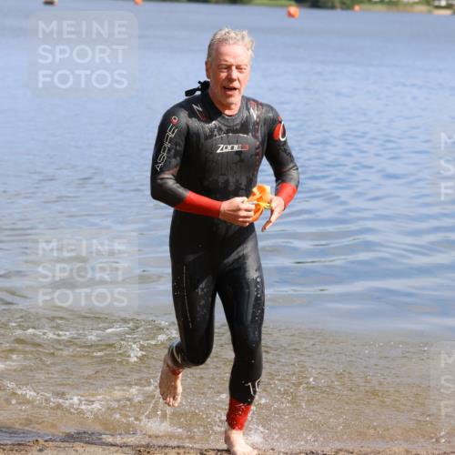 16.06.2024 - 26. Vierlanden-Triathlon Strokosch-Dieckow http://msf.ph/oto/6316664 16.06.2024 10:04:36 Schwimmen 192, 203, 215, 192, 203, 215 meine-sportfotos.de