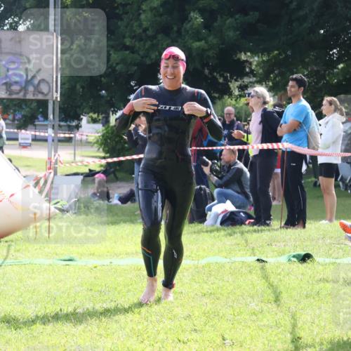 16.06.2024 - 26. Vierlanden-Triathlon Lena Gebhardt http://msf.ph/oto/6316675 16.06.2024 10:06:50 Schwimmen 191, 191 meine-sportfotos.de