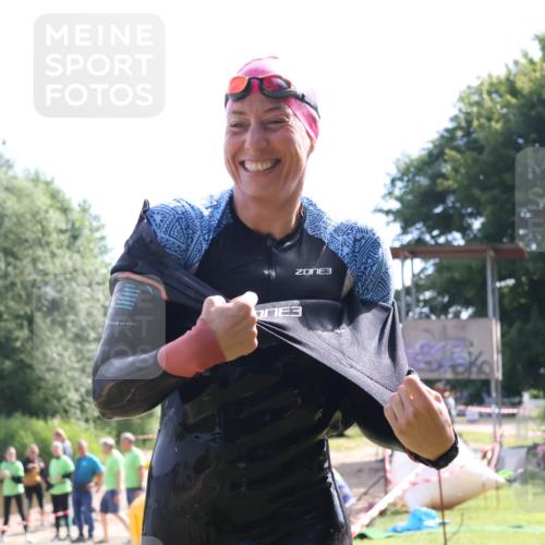 16.06.2024 - 26. Vierlanden-Triathlon Lena Gebhardt http://msf.ph/oto/6316695 16.06.2024 10:06:53 Schwimmen 191, 191 meine-sportfotos.de