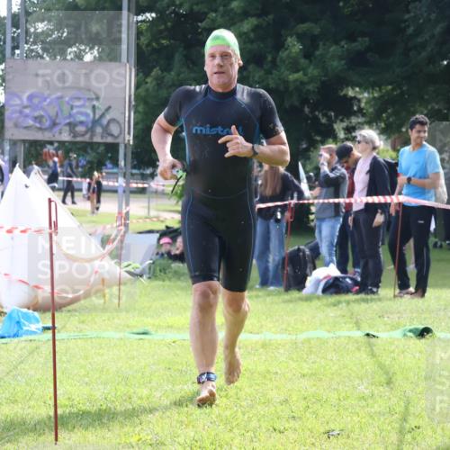 16.06.2024 - 26. Vierlanden-Triathlon Lena Gebhardt http://msf.ph/oto/6316806 16.06.2024 10:07:52 Schwimmen 207, 207 meine-sportfotos.de