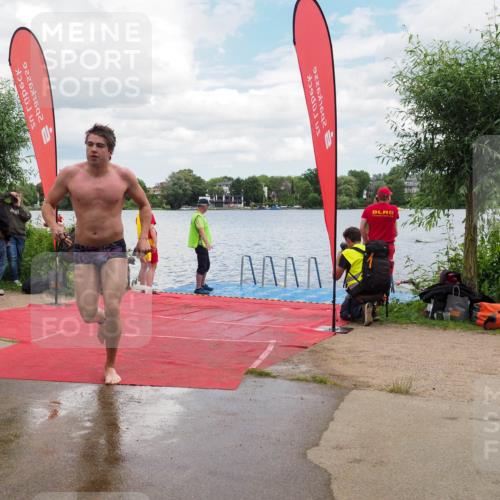 16.06.2024 - 7 Türme Triathlon KatJ http://msf.ph/oto/6316846 16.06.2024 11:52:14 Schwimmen 139, 542, 559, 587, 606 meine-sportfotos.de