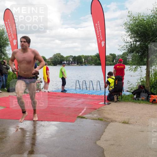 16.06.2024 - 7 Türme Triathlon KatJ http://msf.ph/oto/6316848 16.06.2024 11:52:14 Schwimmen 139, 542, 559, 587, 606 meine-sportfotos.de