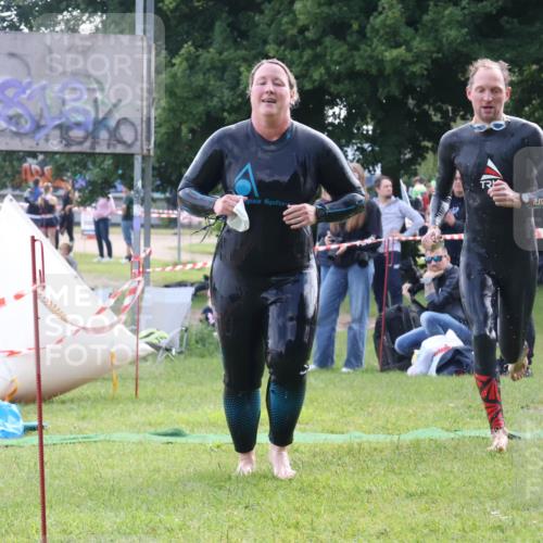 16.06.2024 - 26. Vierlanden-Triathlon Lena Gebhardt http://msf.ph/oto/6316914 16.06.2024 10:09:42 Schwimmen 217, 223, 217, 223 meine-sportfotos.de