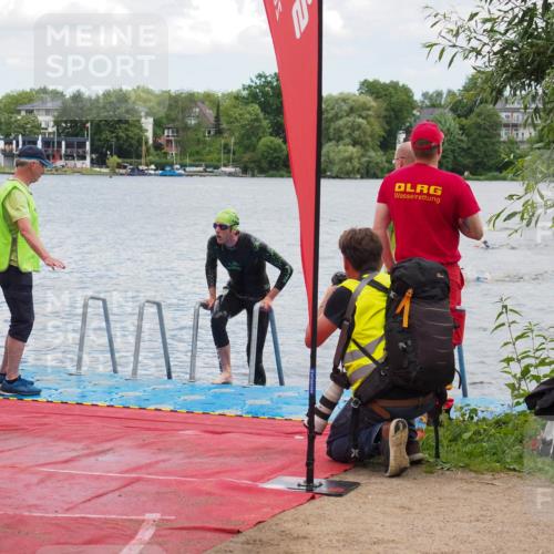 16.06.2024 - 7 Türme Triathlon KatJ http://msf.ph/oto/6316937 16.06.2024 11:52:42 Schwimmen 139, 315, 347, 432, 462, 559, 614 meine-sportfotos.de