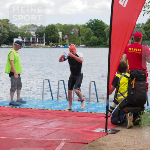16.06.2024 - 7 Türme Triathlon KatJ http://msf.ph/oto/6317030 16.06.2024 11:52:59 Schwimmen 315, 347, 381, 397, 432, 441, 462, 489, 539, 593, 614 meine-sportfotos.de