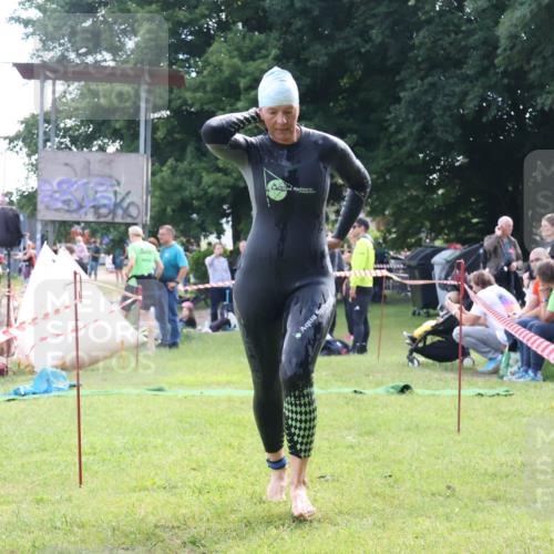 16.06.2024 - 26. Vierlanden-Triathlon Lena Gebhardt http://msf.ph/oto/6317054 16.06.2024 10:10:53 Schwimmen 198, 224, 198, 224 meine-sportfotos.de