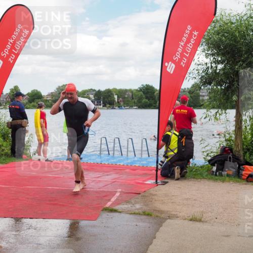 16.06.2024 - 7 Türme Triathlon KatJ http://msf.ph/oto/6317078 16.06.2024 11:53:02 Schwimmen 315, 347, 381, 397, 398, 432, 441, 462, 489, 520, 539, 593, 614 meine-sportfotos.de
