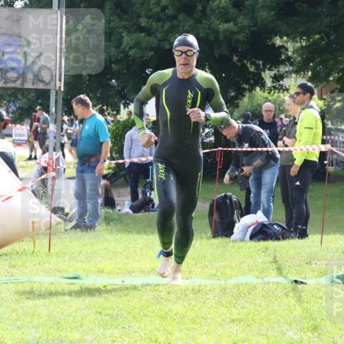 16.06.2024 - 26. Vierlanden-Triathlon Lena Gebhardt http://msf.ph/oto/6317080 16.06.2024 10:11:31 Schwimmen 200, 213, 200, 213 meine-sportfotos.de