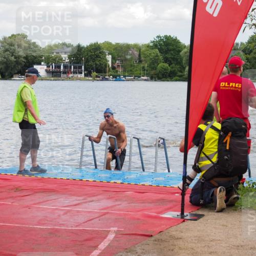 16.06.2024 - 7 Türme Triathlon KatJ http://msf.ph/oto/6317095 16.06.2024 11:53:06 Schwimmen 315, 346, 347, 381, 397, 398, 441, 462, 472, 489, 520, 539, 572, 593, 614 meine-sportfotos.de