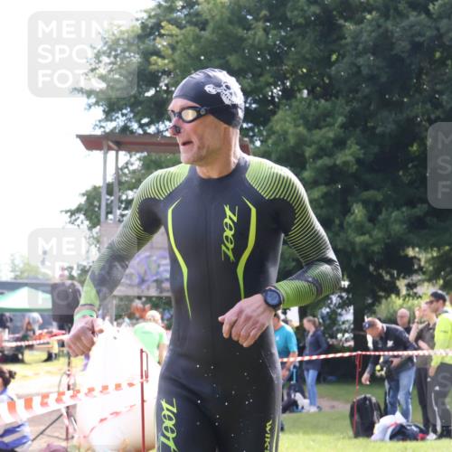 16.06.2024 - 26. Vierlanden-Triathlon Lena Gebhardt http://msf.ph/oto/6317096 16.06.2024 10:11:34 Schwimmen 200, 213, 200, 213 meine-sportfotos.de