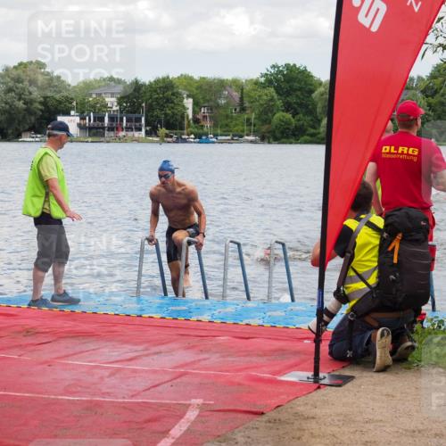 16.06.2024 - 7 Türme Triathlon KatJ http://msf.ph/oto/6317112 16.06.2024 11:53:07 Schwimmen 315, 346, 347, 381, 397, 398, 441, 462, 472, 489, 520, 539, 572, 593, 614 meine-sportfotos.de