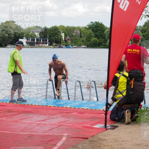 16.06.2024 - 7 Türme Triathlon KatJ http://msf.ph/oto/6317115 16.06.2024 11:53:07 Schwimmen 315, 346, 347, 381, 397, 398, 441, 462, 472, 489, 520, 539, 572, 593, 614 meine-sportfotos.de