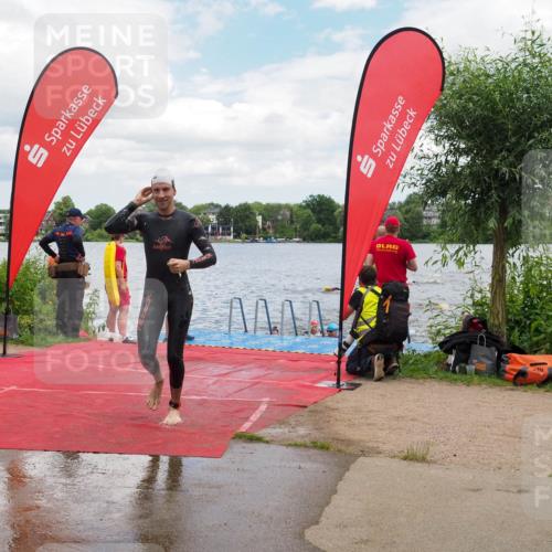 16.06.2024 - 7 Türme Triathlon KatJ http://msf.ph/oto/6317207 16.06.2024 11:53:14 Schwimmen 315, 325, 346, 381, 397, 398, 441, 450, 456, 462, 472, 489, 520, 539, 572, 593, 614, 620 meine-sportfotos.de