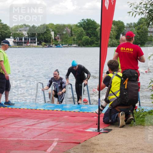 16.06.2024 - 7 Türme Triathlon KatJ http://msf.ph/oto/6317219 16.06.2024 11:53:17 Schwimmen 315, 325, 346, 381, 397, 398, 441, 450, 456, 462, 472, 489, 520, 539, 572, 593, 614, 620 meine-sportfotos.de