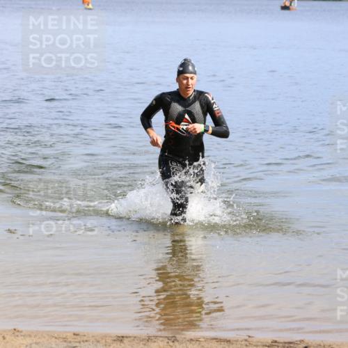 16.06.2024 - 26. Vierlanden-Triathlon Strokosch-Dieckow http://msf.ph/oto/6317227 16.06.2024 10:07:07 Schwimmen 202, 211, 202, 211 meine-sportfotos.de