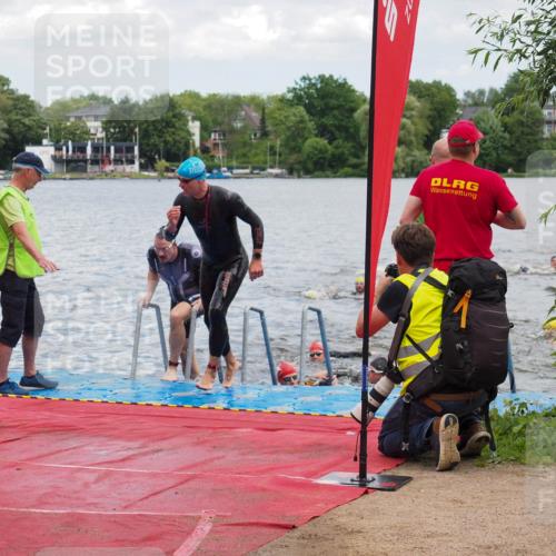 16.06.2024 - 7 Türme Triathlon KatJ http://msf.ph/oto/6317247 16.06.2024 11:53:19 Schwimmen 315, 325, 346, 381, 397, 398, 441, 450, 456, 462, 472, 489, 520, 539, 572, 593, 614, 620 meine-sportfotos.de