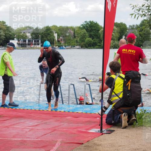 16.06.2024 - 7 Türme Triathlon KatJ http://msf.ph/oto/6317256 16.06.2024 11:53:19 Schwimmen 315, 325, 346, 381, 397, 398, 441, 450, 456, 462, 472, 489, 520, 539, 572, 593, 614, 620 meine-sportfotos.de