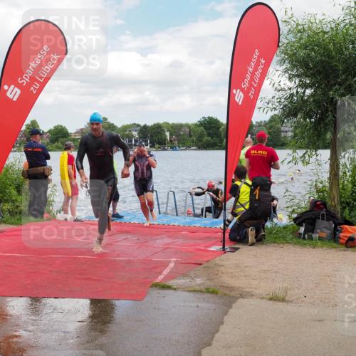 16.06.2024 - 7 Türme Triathlon KatJ http://msf.ph/oto/6317276 16.06.2024 11:53:21 Schwimmen 315, 325, 346, 381, 397, 398, 441, 445, 450, 456, 472, 489, 520, 539, 572, 593, 614, 620 meine-sportfotos.de
