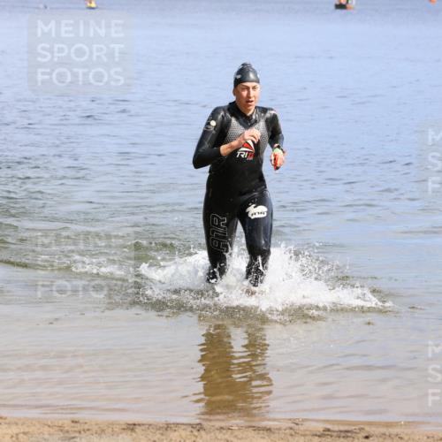 16.06.2024 - 26. Vierlanden-Triathlon Strokosch-Dieckow http://msf.ph/oto/6317278 16.06.2024 10:07:07 Schwimmen 202, 211, 202, 211 meine-sportfotos.de