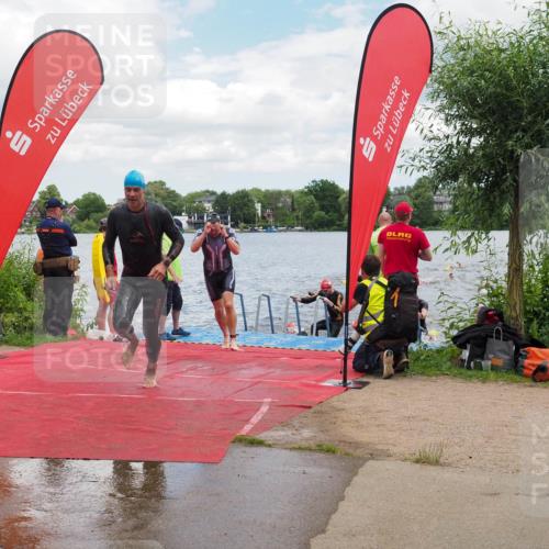 16.06.2024 - 7 Türme Triathlon KatJ http://msf.ph/oto/6317280 16.06.2024 11:53:21 Schwimmen 315, 325, 346, 381, 397, 398, 441, 445, 450, 456, 472, 489, 520, 539, 572, 593, 614, 620 meine-sportfotos.de