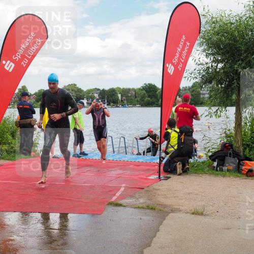 16.06.2024 - 7 Türme Triathlon KatJ http://msf.ph/oto/6317282 16.06.2024 11:53:21 Schwimmen 315, 325, 346, 381, 397, 398, 441, 445, 450, 456, 472, 489, 520, 539, 572, 593, 614, 620 meine-sportfotos.de