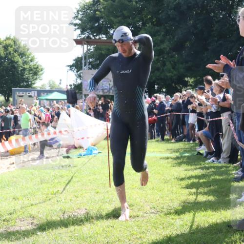 16.06.2024 - 26. Vierlanden-Triathlon Lena Gebhardt http://msf.ph/oto/6317289 16.06.2024 10:53:56 Schwimmen 241, 263, 241, 263 meine-sportfotos.de