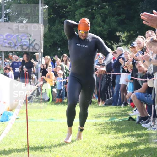 16.06.2024 - 26. Vierlanden-Triathlon Lena Gebhardt http://msf.ph/oto/6317309 16.06.2024 10:54:04 Schwimmen 263, 263 meine-sportfotos.de