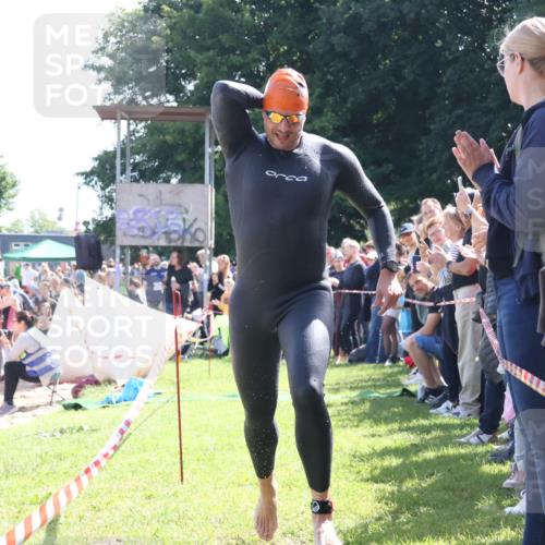 16.06.2024 - 26. Vierlanden-Triathlon Lena Gebhardt http://msf.ph/oto/6317323 16.06.2024 10:54:05 Schwimmen 263, 263 meine-sportfotos.de