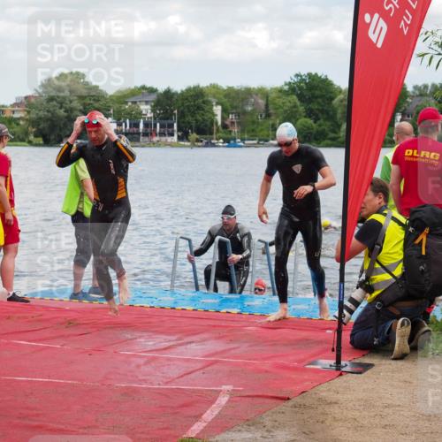 16.06.2024 - 7 Türme Triathlon KatJ http://msf.ph/oto/6317325 16.06.2024 11:53:24 Schwimmen 325, 346, 381, 397, 398, 441, 445, 450, 456, 472, 489, 520, 539, 572, 584, 593, 614, 620 meine-sportfotos.de