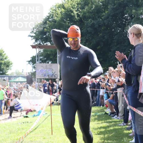16.06.2024 - 26. Vierlanden-Triathlon Lena Gebhardt http://msf.ph/oto/6317326 16.06.2024 10:54:05 Schwimmen 263, 263 meine-sportfotos.de