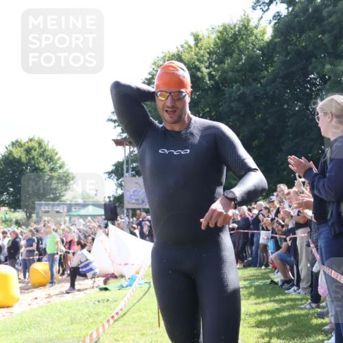 16.06.2024 - 26. Vierlanden-Triathlon Lena Gebhardt http://msf.ph/oto/6317331 16.06.2024 10:54:06 Schwimmen 263, 263 meine-sportfotos.de