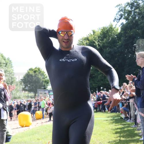 16.06.2024 - 26. Vierlanden-Triathlon Lena Gebhardt http://msf.ph/oto/6317334 16.06.2024 10:54:06 Schwimmen 263, 263 meine-sportfotos.de